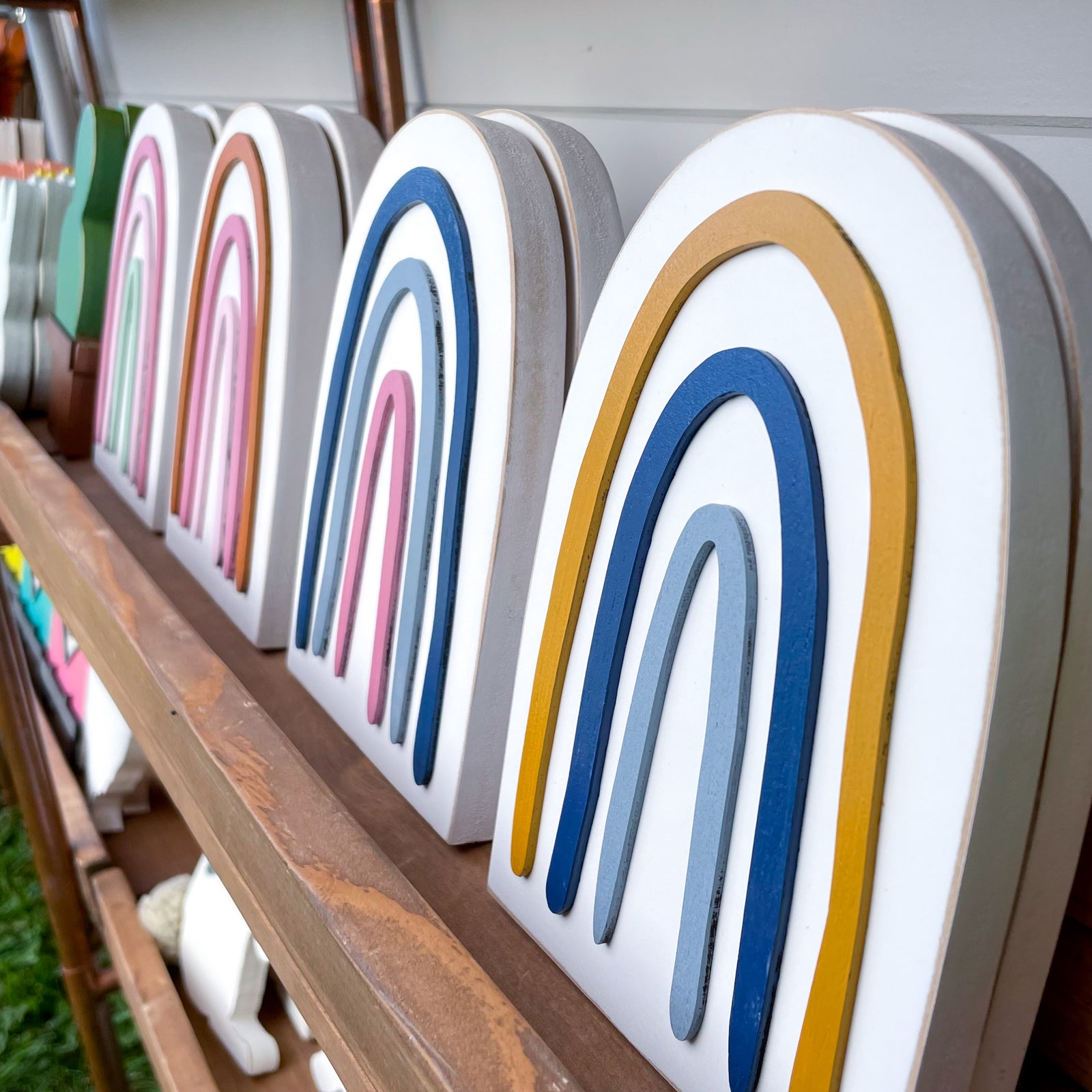 Rainbow- Freestanding, 8" Tall