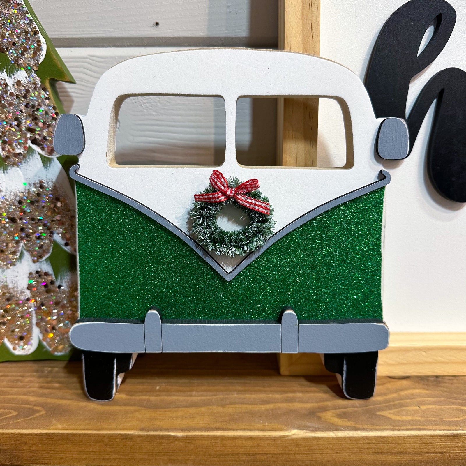VW Bus- Holiday